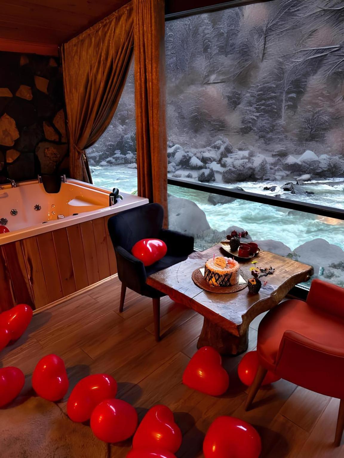 Ayder Royal - With River Charm בקתה *
